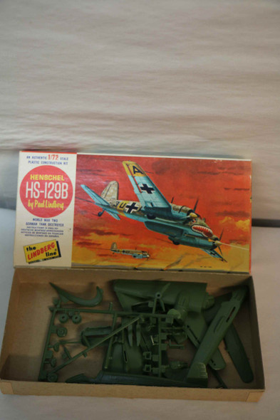LIN441-50 - Lindberg 1/72 Henschel Hs-129B World War II German Tank Destroyer  WWHP112096
