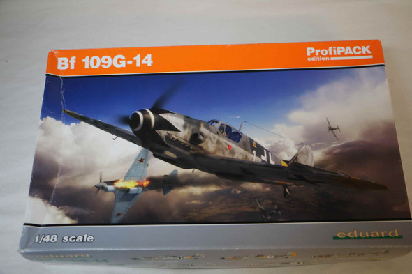 EDU82118 - Eduard - 1/48 Bf 109G-14 [Profipack Ed.] WWHP112254