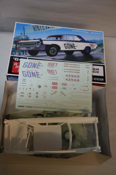 AMT987 - AMT1/25 '64 Dodge 300 Super Stock "Color Me Gone II"