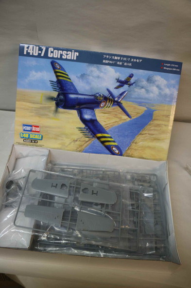 HBB80392 - Hobbyboss - 1/48 F4U-7 Corsair  WWHP112533