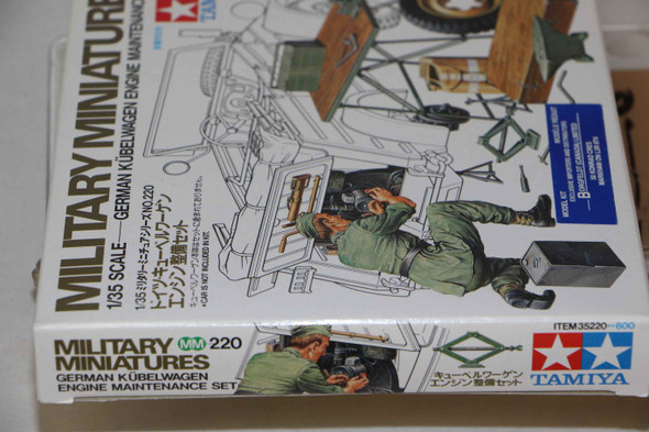 TAM35220 - Tamiya - 1/35 Kubelwagen Maintenance Set WWHP112543