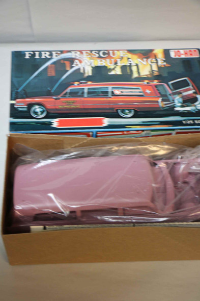 JOHGC-500 - Jo-Han 1/25 Fire Rescue Ambulance  WWHP112544