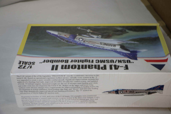 ACC0411 - Accurate Miniatures - 1/72 F-4J Phantom II   WWHP112546