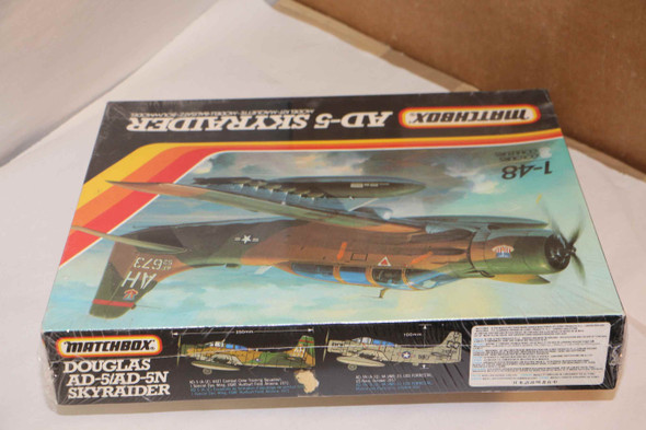 MATPK-651 - Matchbox 1/48 AD-5 Skyraider