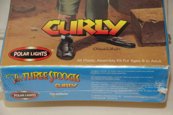 POL5063 - Polar Lights 1/8 The Three Stooges Curly WWHP112583