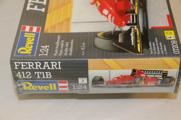 RAG07209 - Revell - 1/24 Ferrari 412 T1B WWHP112680