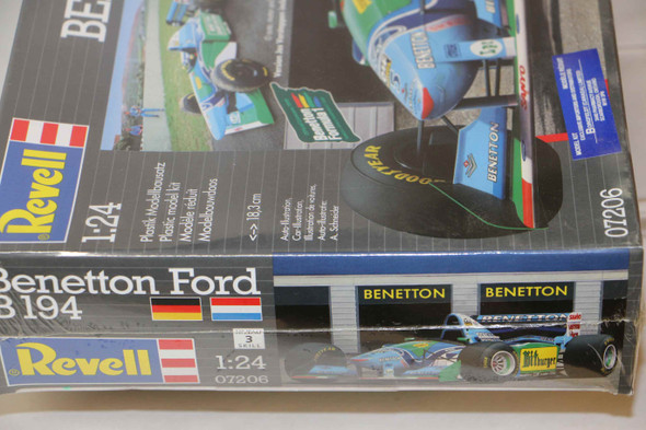 RAG07206 - Revell  1/24 Benetton Ford B194 WWHP111009