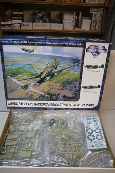 VFSVF2402 - Vintage Fighter Series 1/24 Curtis P-40 Pearl Harbor 'America Strikes Back' WWHP112804