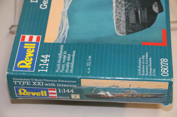 RAG05078 - Revell - 1/144 Type XXI Deutsches  Uboat Cutaway - WWHP111046