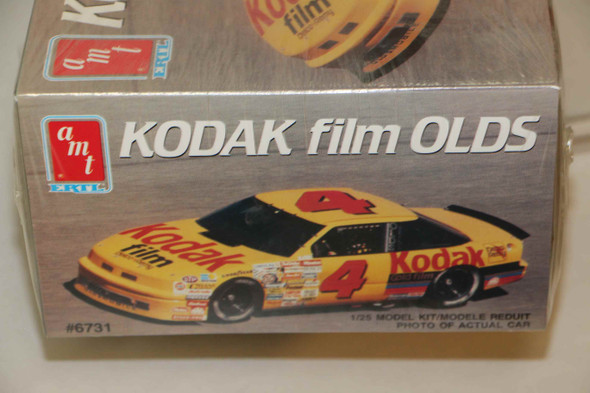 AMT6731 - AMT 1/25 Kodak film Cutlass WWHP112768