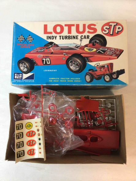 AMT 1/25 Lotus 56 STP Indy Turbine Car Pre-Owned Kit AMT31919