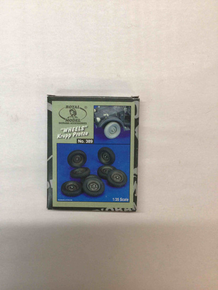 ROM389 - Royal Model 1/35 "Wheels" Krupp Protze - WWHP111321