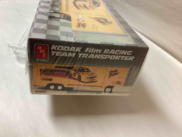 AMT6802 - AMT 1/25 Kodak Film Racing Team Transporter - WWHP111441