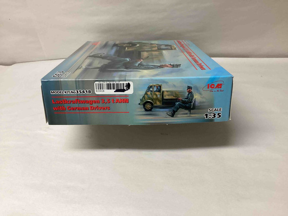 ICM35418 - ICM 1/35 Lastkraftwagen 3.5t AHN w Drivers - WWHP111443