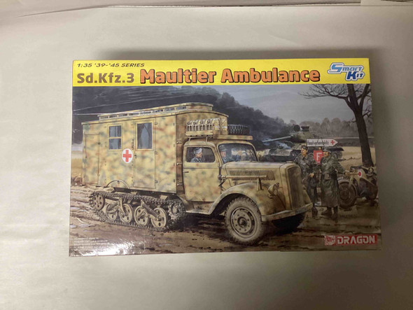 DRA6766 - Dragon 1/35 Sd.Kfz.3 Maultier Ambulance - WWHP111448