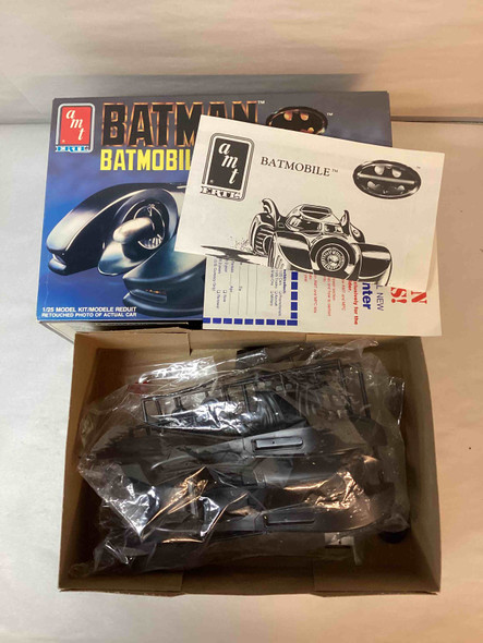 AMT6877 - AMT 1/25 Batman Batmobile WWWWEB10106706