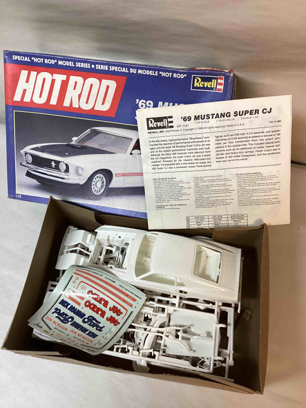 RMX7121 - Revell 1/25 '69 Mustang Super CJ Hot Rod - WWHP111575
