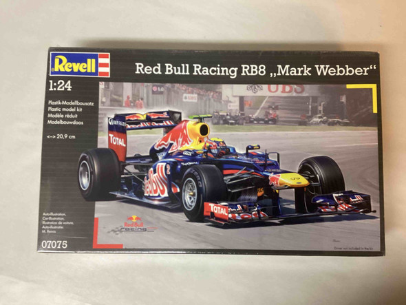RAG07075 - Revell 1/24 Red Bull RB8 Mark Webber - WWHP111583
