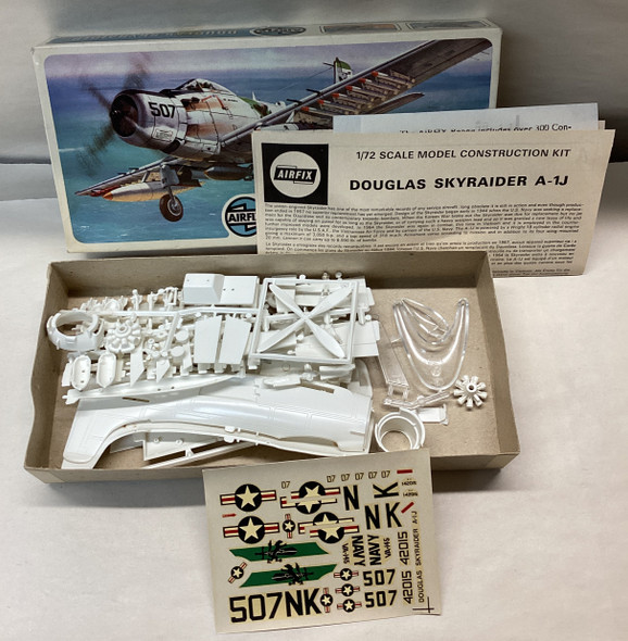 AIR02030-7 - Airfix 1/72 Skyraider - WWHP111703