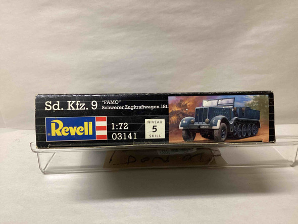 RAG03141 - Revell 1/72 Sd. Kfz. 9 FAMO - WWHP113009