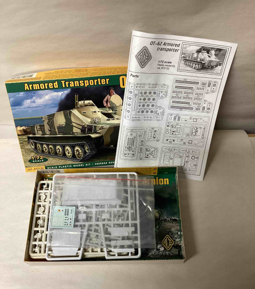 ACE72132 - ACE 1/72 OT-62 Armoured Transporter - WWHP113038