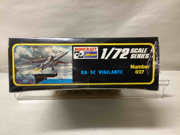 HAS027 - Hasegawa 1/72 North American Rockwell Vigilante RA-5C - WWHP113096