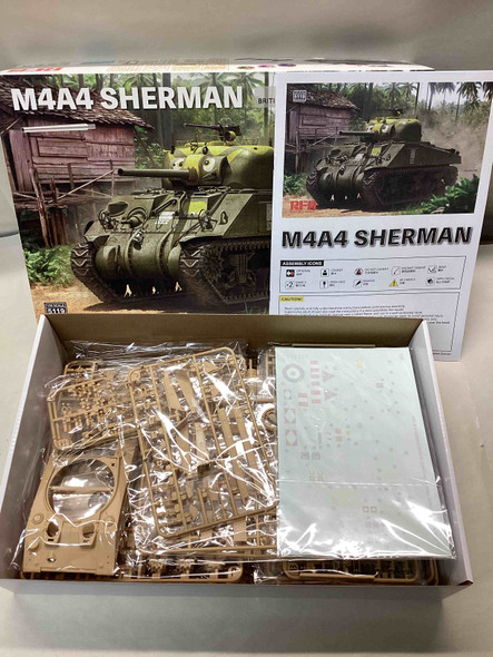 RFM5119 - Rye Field Model 1/35 M4A4 Sherman - WWHP113128