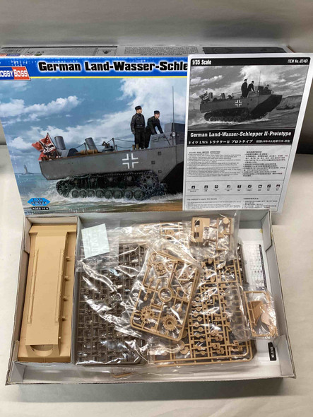 HBB82461 - Hobbyboss - 1/35 Land Wasser Schlepper II Prototype - WWHP113186