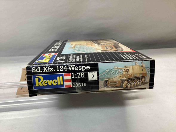 RAG03215 - Revell - 1/76 Sd.Kfz.124 Wespe - WWHP113209