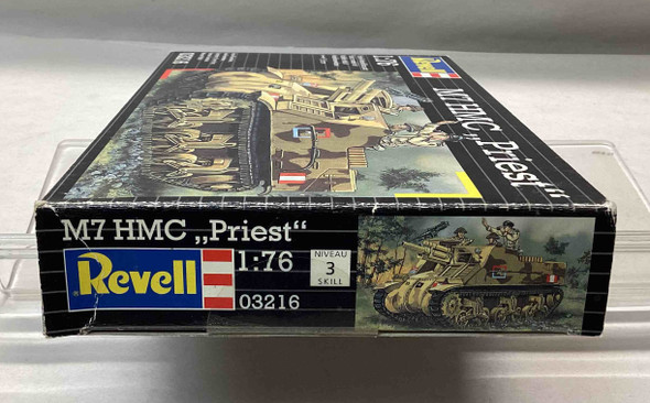 RAG03216 - Revell - 1/76 M7 HMC Priest - WWHP113217