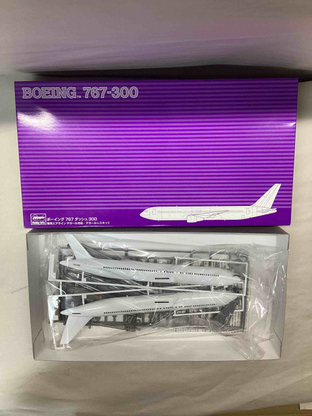 HAS51908 - Hasegawa 1/200 Boeing 767-300 - WWHP113337
