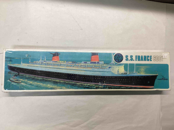 AIR06202-2 - Airfix 1/600 S.S. France - WWHP113355