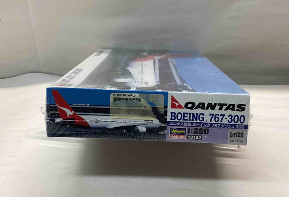 HAS10182 - Hasegawa 1/200 Qantas Boeing 767-300 - WWHP113360