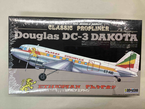 DOY100-D3-3 - Doyusha 1/100 Classic Propliner Douglas DC-3 - WWHP113383
