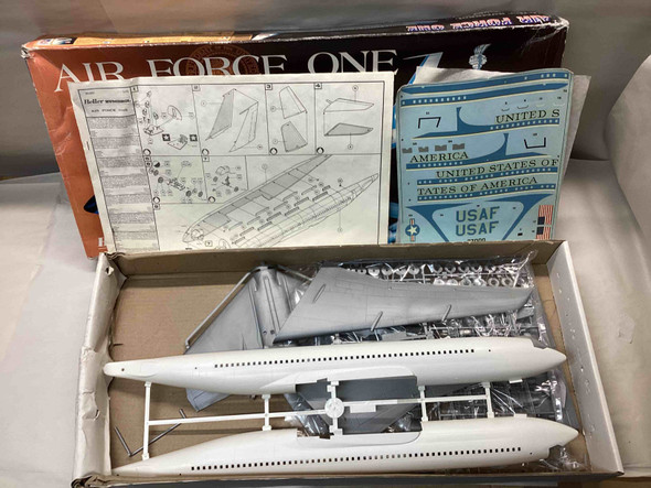HEL80307 - Heller 1/72 Air Force One - WWHP113451