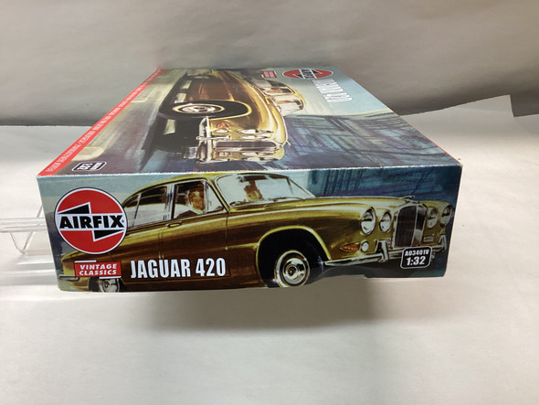 AIRA03401V - Airfix - 1/32 Jaguar 420 - WWHP113609