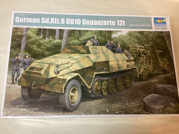 TRP01584 - Trumpeter 1/35 German Sd.Kfz.8 DB10 Gepanzerte 12t - WWHP113707