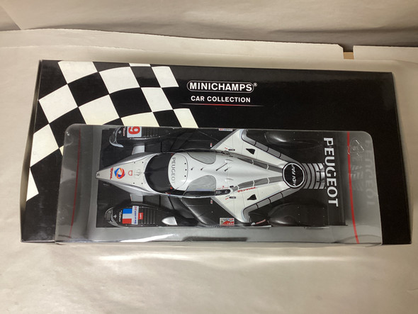 MNC081209 - Minichamps 1/18 Peugeor 908 HDI FAP 3rd Place Le Mans 2008