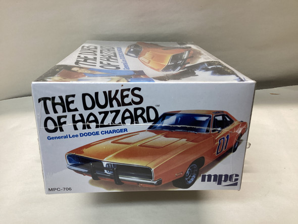 MPC706 - MPC - 1/25 General Lee Dodge Charger - The Dukes of Hazzard - WWHP113774