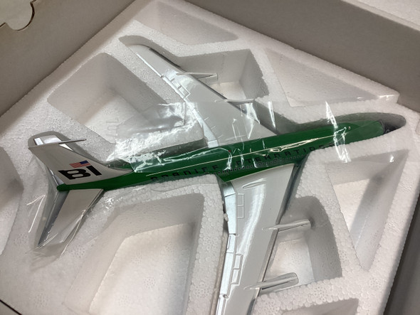 IF70003 - InFlight200 1/200 Braniff International Boeing 707-300