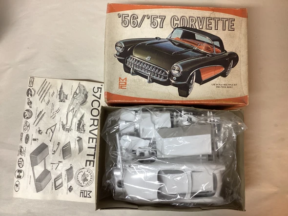 MPC301-300 - MPC 1/25 Corvette ‘56/’57 WWHP121014