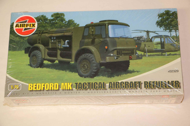 AIRA02329 - Airfix - 1/76 Bedford MK Tactical Air Refueller