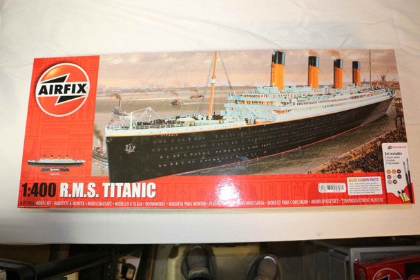 AIR50146A - Airfix - 1/400 RMS Titanic Starter Set
