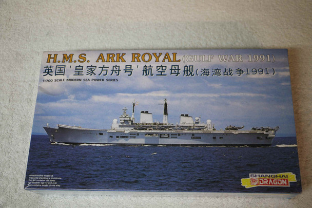 DRA7030 - Dragon - 1/700 H.M.S. Ark Royal ( Gulf War 1991 ) Shanghai