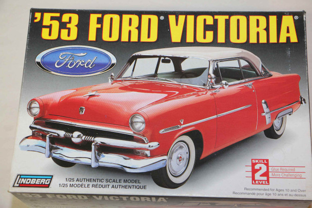 LIN72172 - Lindberg - 1/25 1953 Ford Victoria