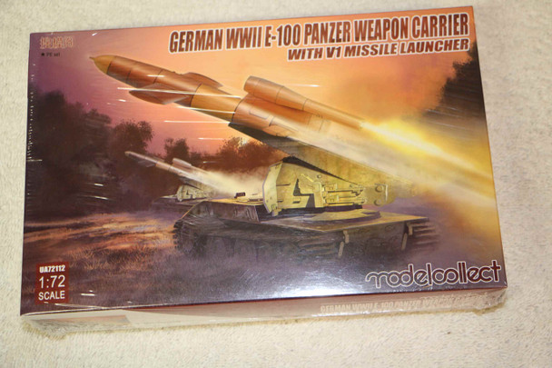 MCLUA72112 - Model Collect - 1/72 E100 Waffentrager w V1 missile