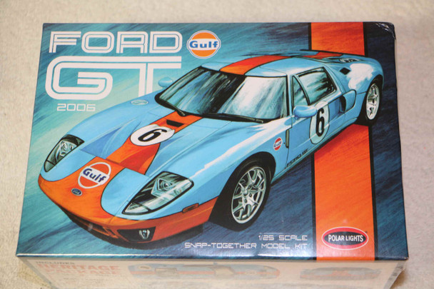 POL955 - Polar Lights - 1/25 2006 Ford GT (SNAP)