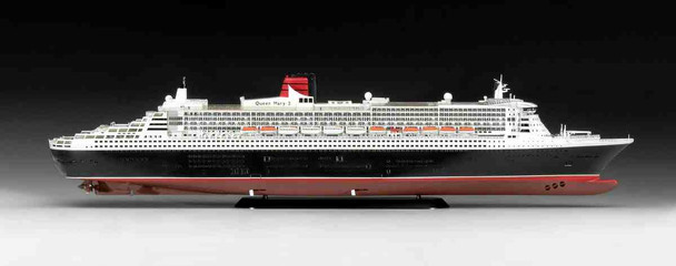 RAG05223 - Revell - 1/400 Queen Mary 2