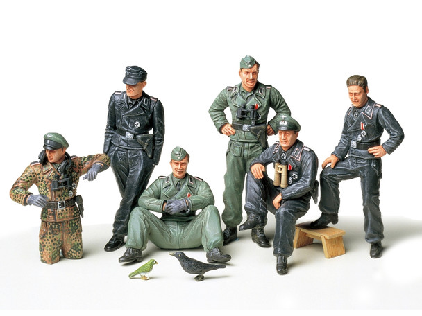 TAM35201 - Tamiya - 1/35 German Tank Crew at Rest
