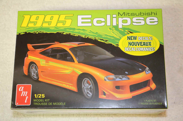 AMT1089 - AMT 1/25 1995 Mitsubishi Eclipse